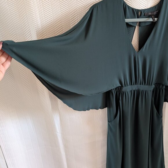 BCBGMaxAzria Brittni Chiffon Cape Dress Forest Green XS Split Back Wedding Guest - Picture 4 of 15